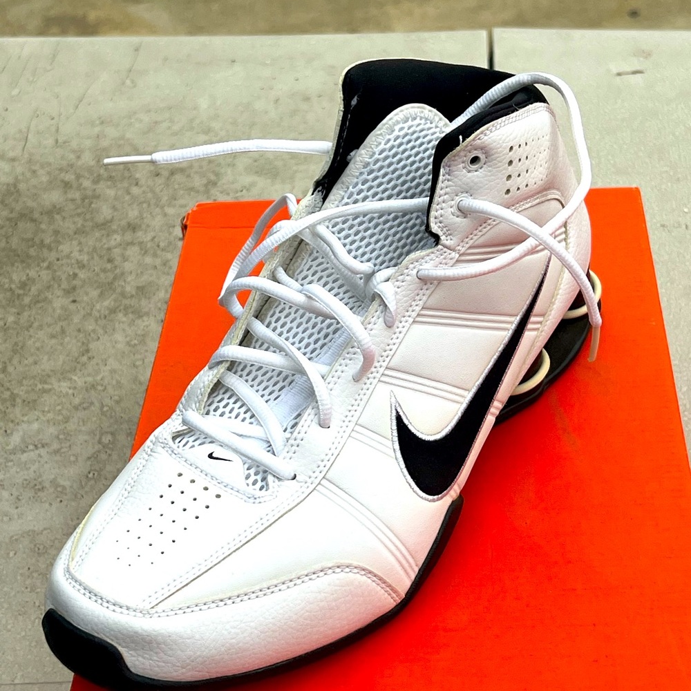 Nike shocks tv